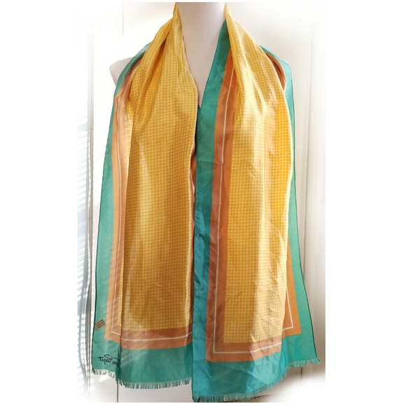 Vintage Accessories - Relisted -Vintage Jaques Piaget scarf houndstooth long